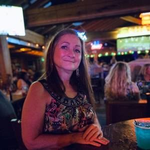 Meet your Posher, Pam